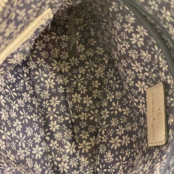 Gray women’s crossbody purse - Picture 3 of 4